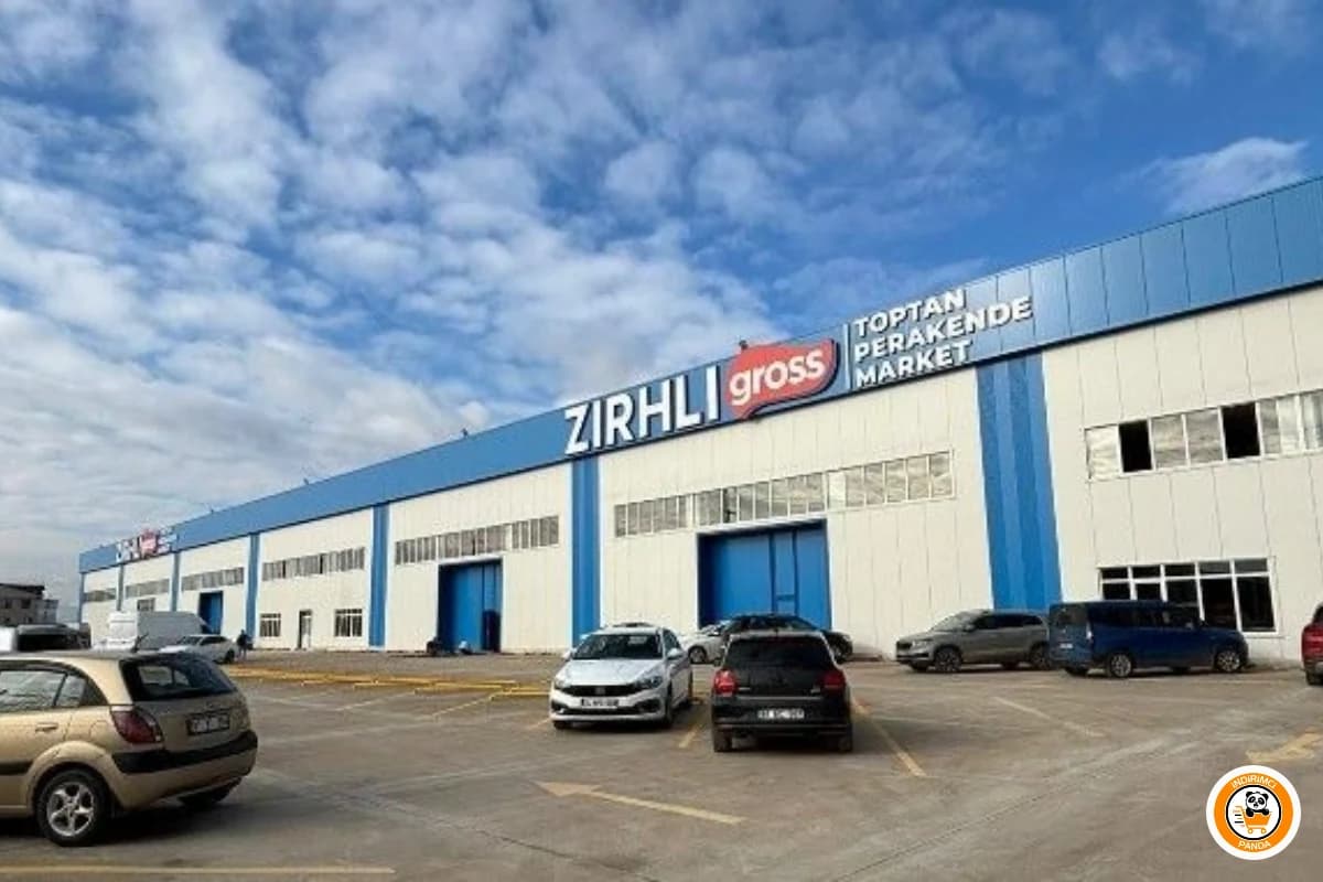Zırhlı Toptan Market Düzce mağazasının dış cephesi