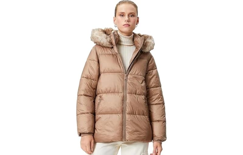 Koton Kapüşonlu Kadın Şişme Mont 507 TL!